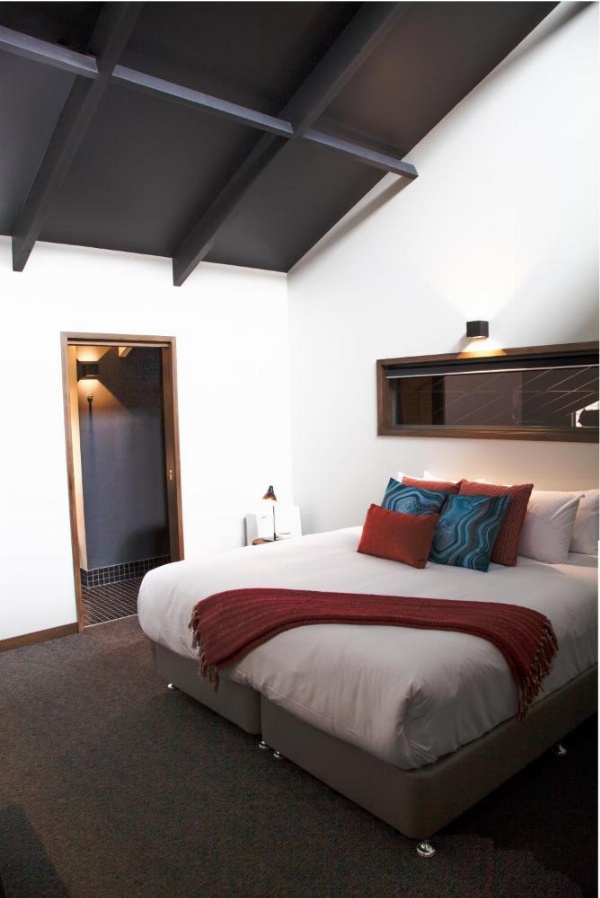 Thousand Lakes Lodge image 10